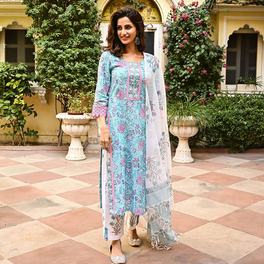 Floral Printed Regular Round Neck Viscose Rayon Kurta with Trousers With Dupatta