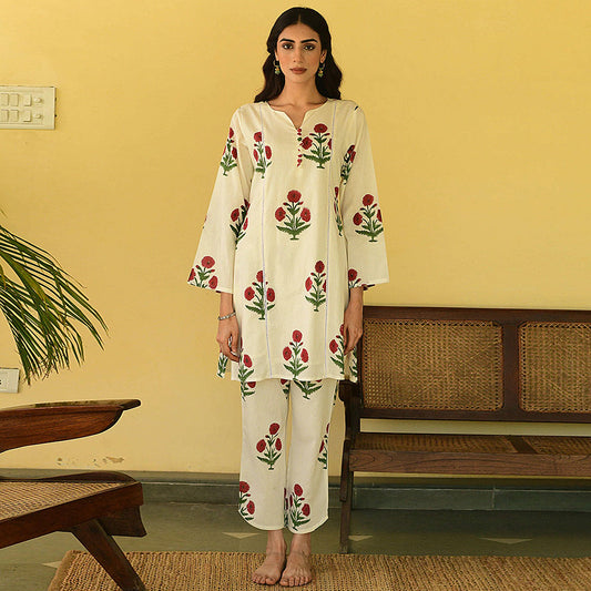 Floral Printed Round Neck Three-Quarter Sleeves Regular Silk Blend Kurti &Trousers